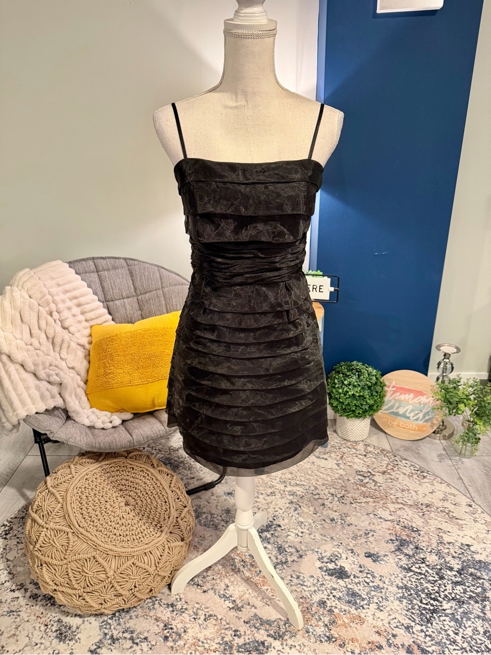 BCBG Paris Black Ruched Ruffle Cocktail Dress Size 8